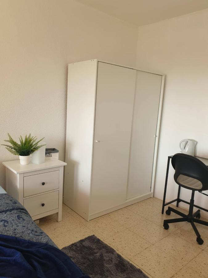 Preciosas Habitaciones En La Casa De May アロナ エクステリア 写真